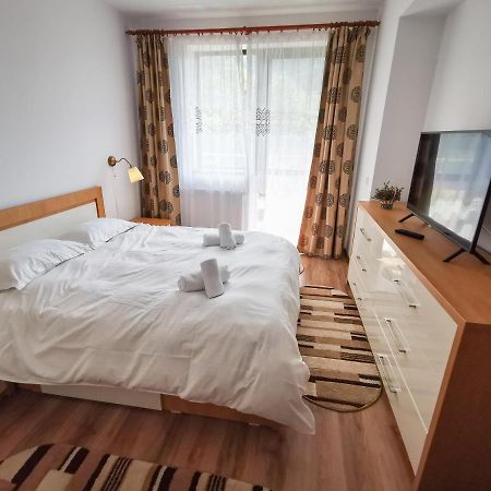 Orchid Luxury Apartment Сіная Екстер'єр фото