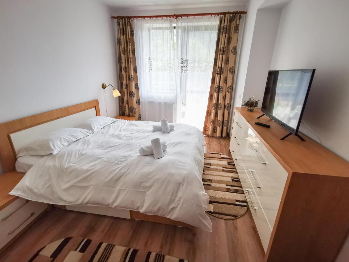 Orchid Luxury Apartment Сіная Екстер'єр фото
