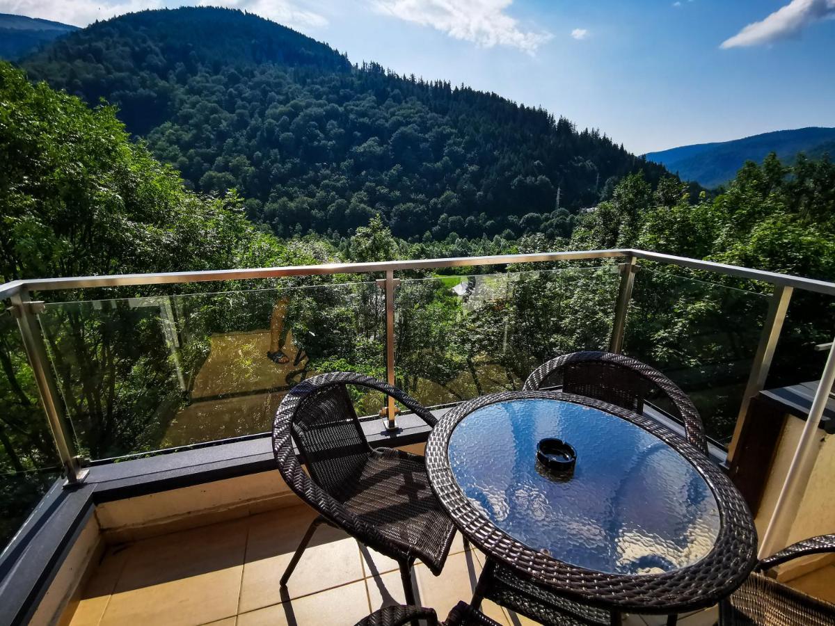 Orchid Luxury Apartment Сіная Екстер'єр фото