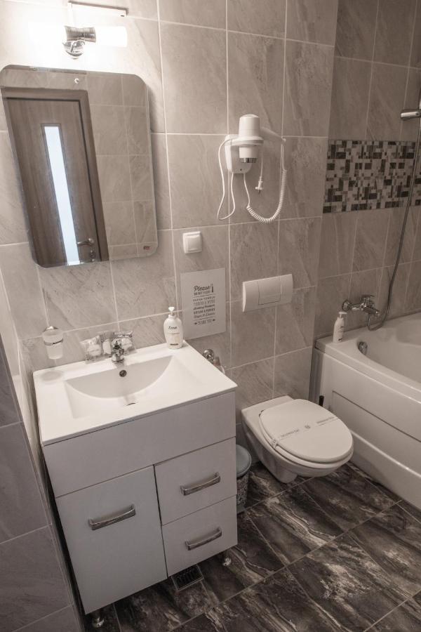 Orchid Luxury Apartment Сіная Екстер'єр фото